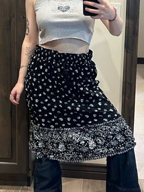 Sonoma boho skirt black with detailing large